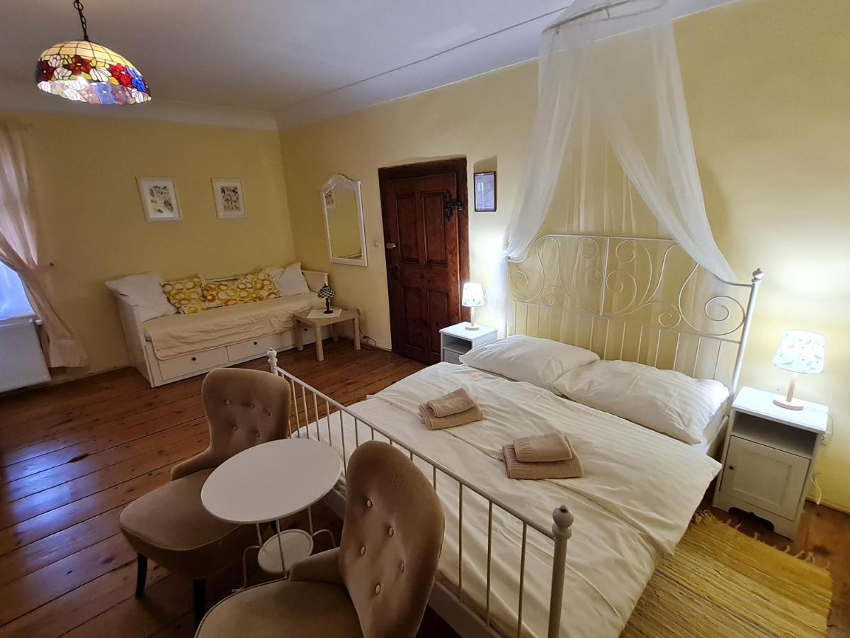 Penzion Nostalgia Banska Stiavnica Bagian luar foto